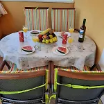Apartman With Parking Space Kastel Kambelovac - - 21645 *