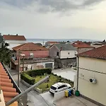 With Parking Space Kastel Kambelovac - - 21645 Apartman