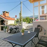With Parking Space Kastel Kambelovac - - 21645 Apartman