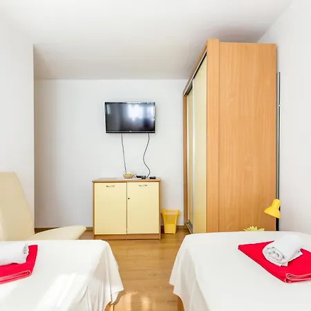 With Parking Space Kastel Kambelovac, - 21645 Kaštela